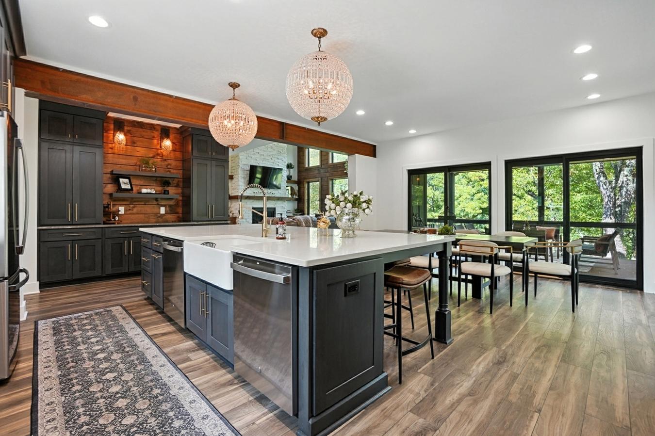 Lansing, North Carolina, 28643, United States, 3 Bedrooms Bedrooms, ,4 BathroomsBathrooms,Residential,For Sale,1973505