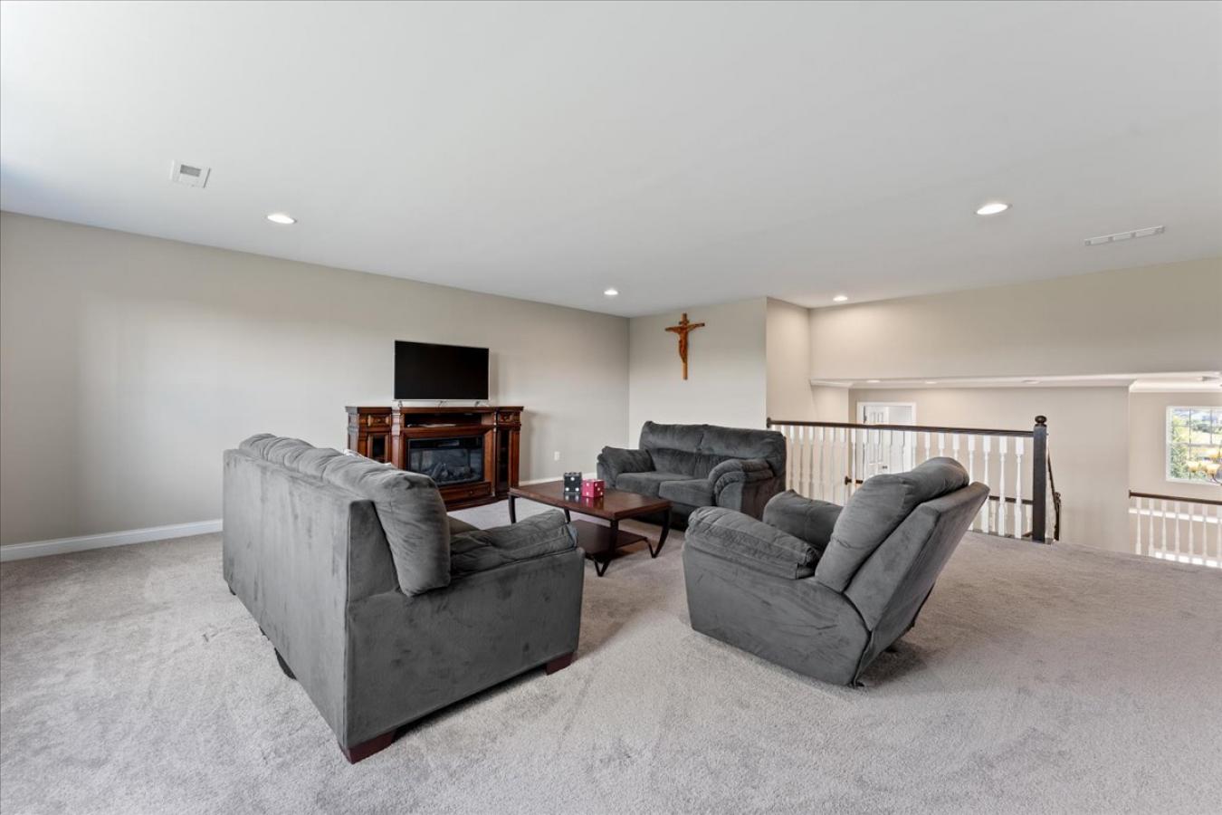 Mason, Ohio, 45040, United States, 4 Bedrooms Bedrooms, ,3 BathroomsBathrooms,Residential,For Sale,1959829