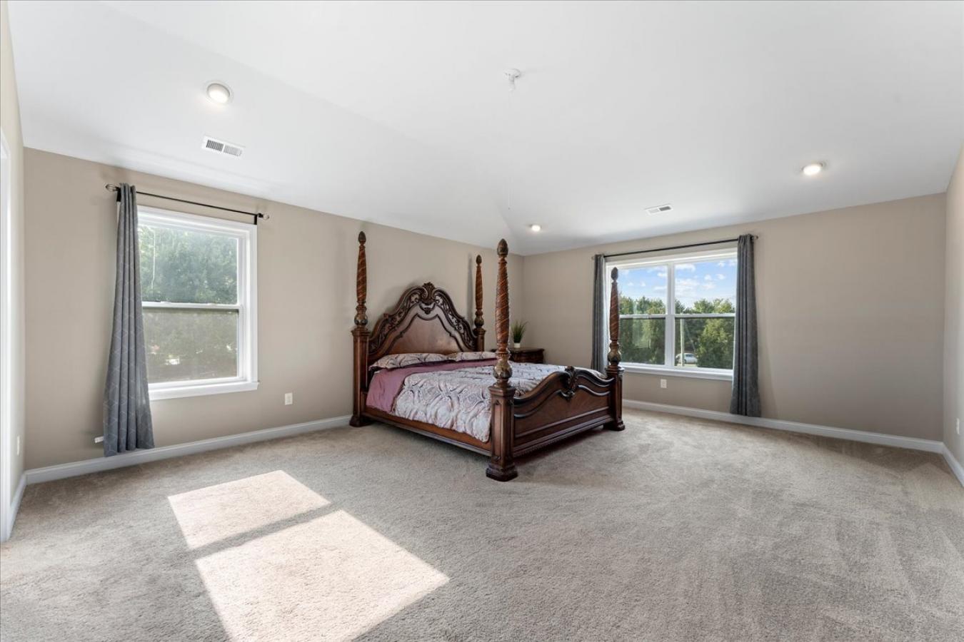 Mason, Ohio, 45040, United States, 4 Bedrooms Bedrooms, ,3 BathroomsBathrooms,Residential,For Sale,1959829