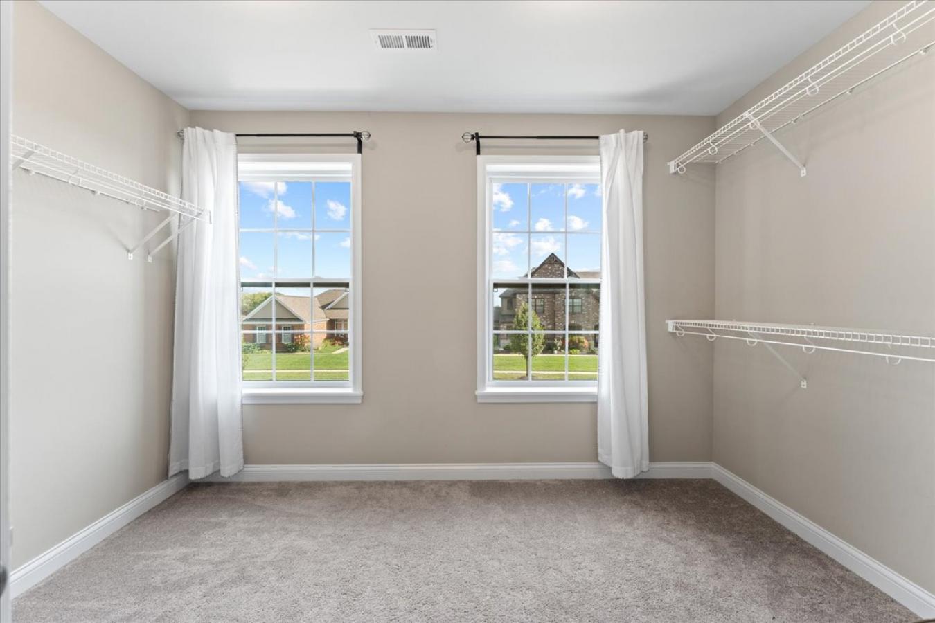 Mason, Ohio, 45040, United States, 4 Bedrooms Bedrooms, ,3 BathroomsBathrooms,Residential,For Sale,1959829