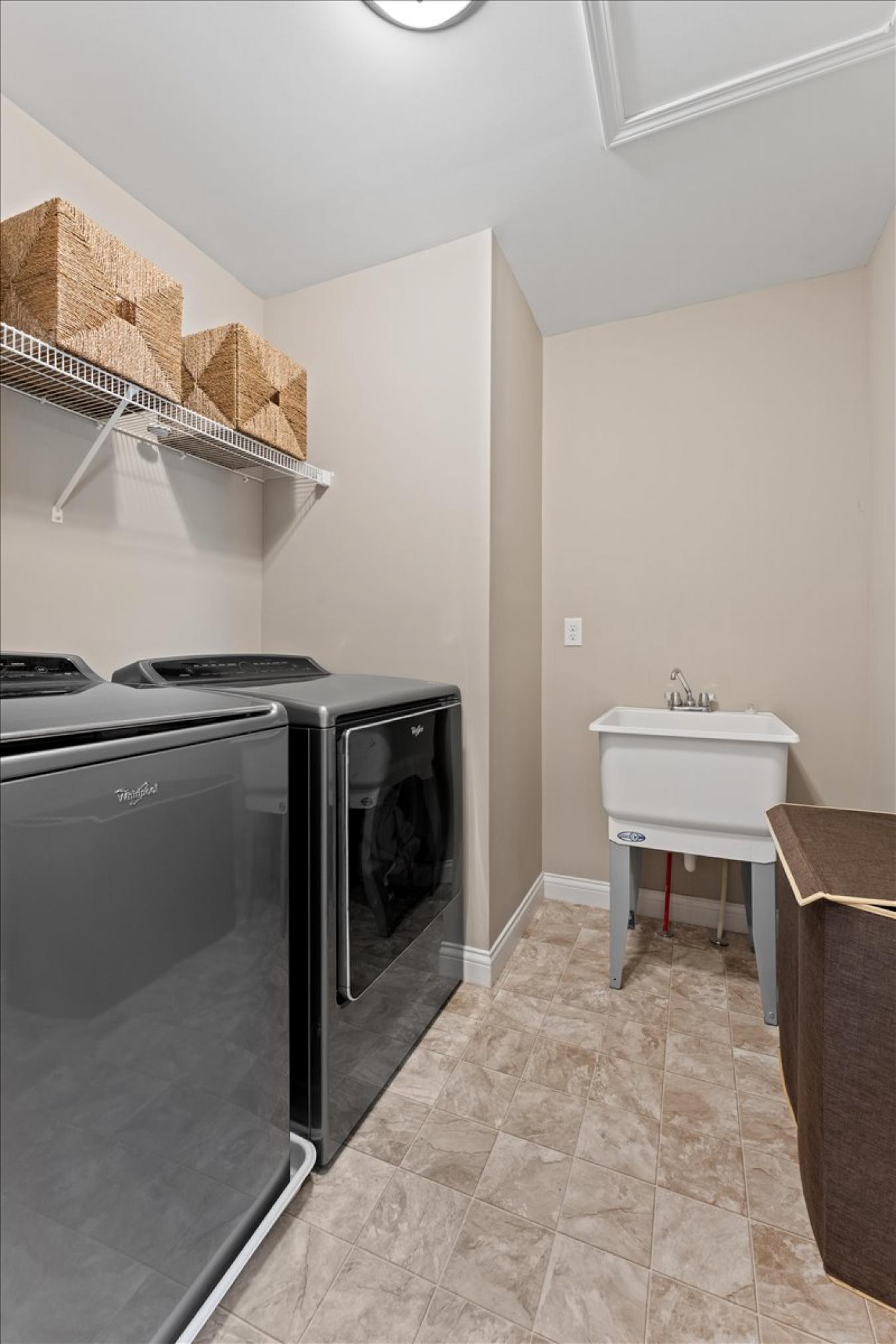 Mason, Ohio, 45040, United States, 4 Bedrooms Bedrooms, ,3 BathroomsBathrooms,Residential,For Sale,1959829