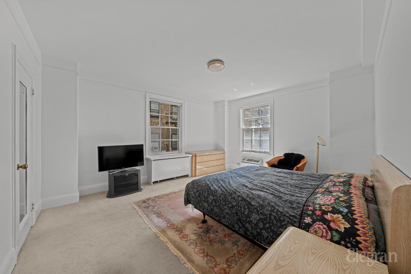 New York, New York, 10024, United States, 3 Bedrooms Bedrooms, ,2 BathroomsBathrooms,Residential,For Sale,1959825