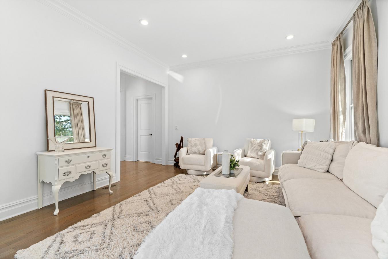 Short Hills, New Jersey, 07078, United States, 6 Bedrooms Bedrooms, ,6 BathroomsBathrooms,Residential,For Sale,1959827