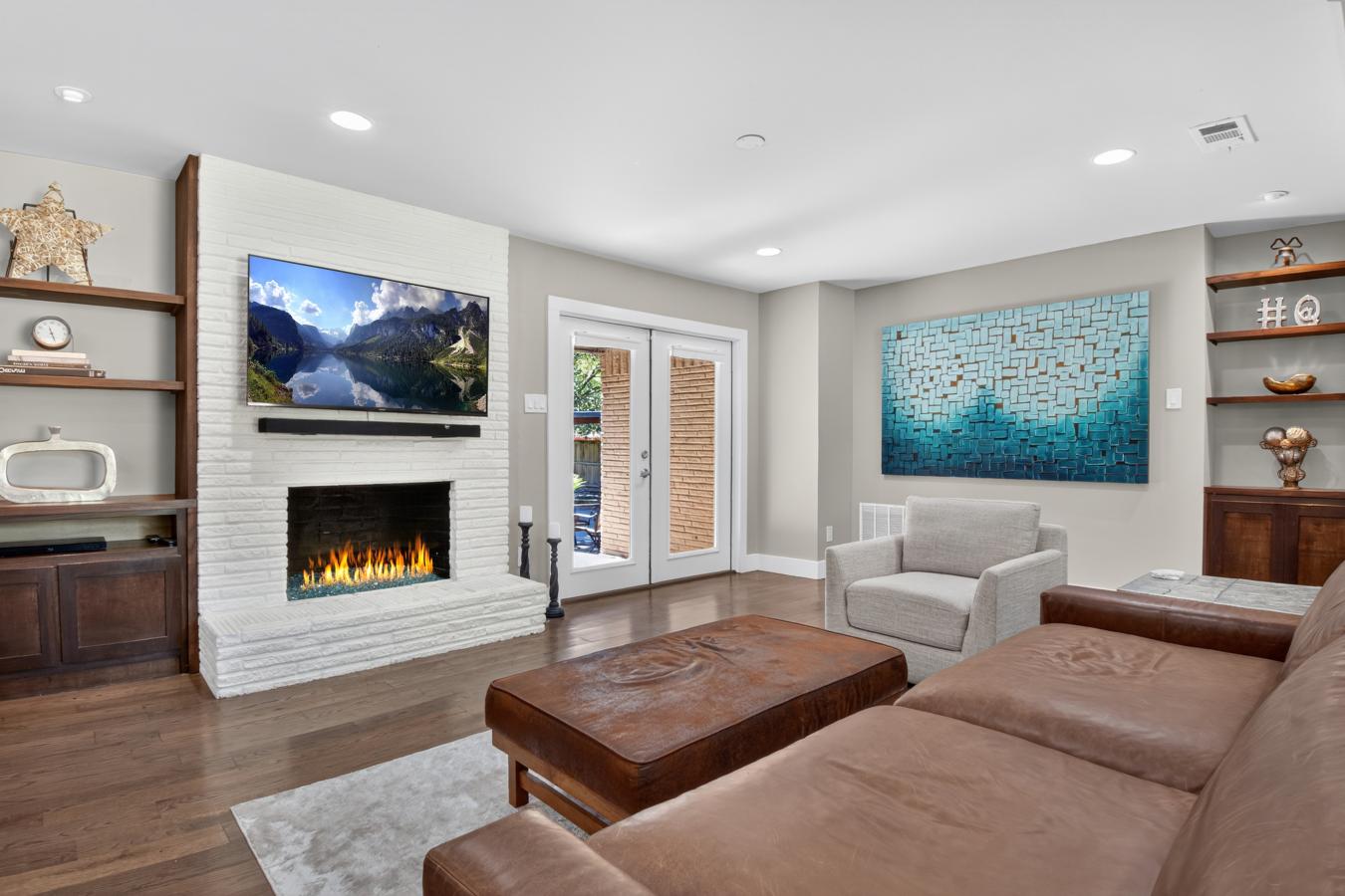 Dallas, Texas, 75231, United States, 4 Bedrooms Bedrooms, ,3 BathroomsBathrooms,Residential,For Sale,1960326