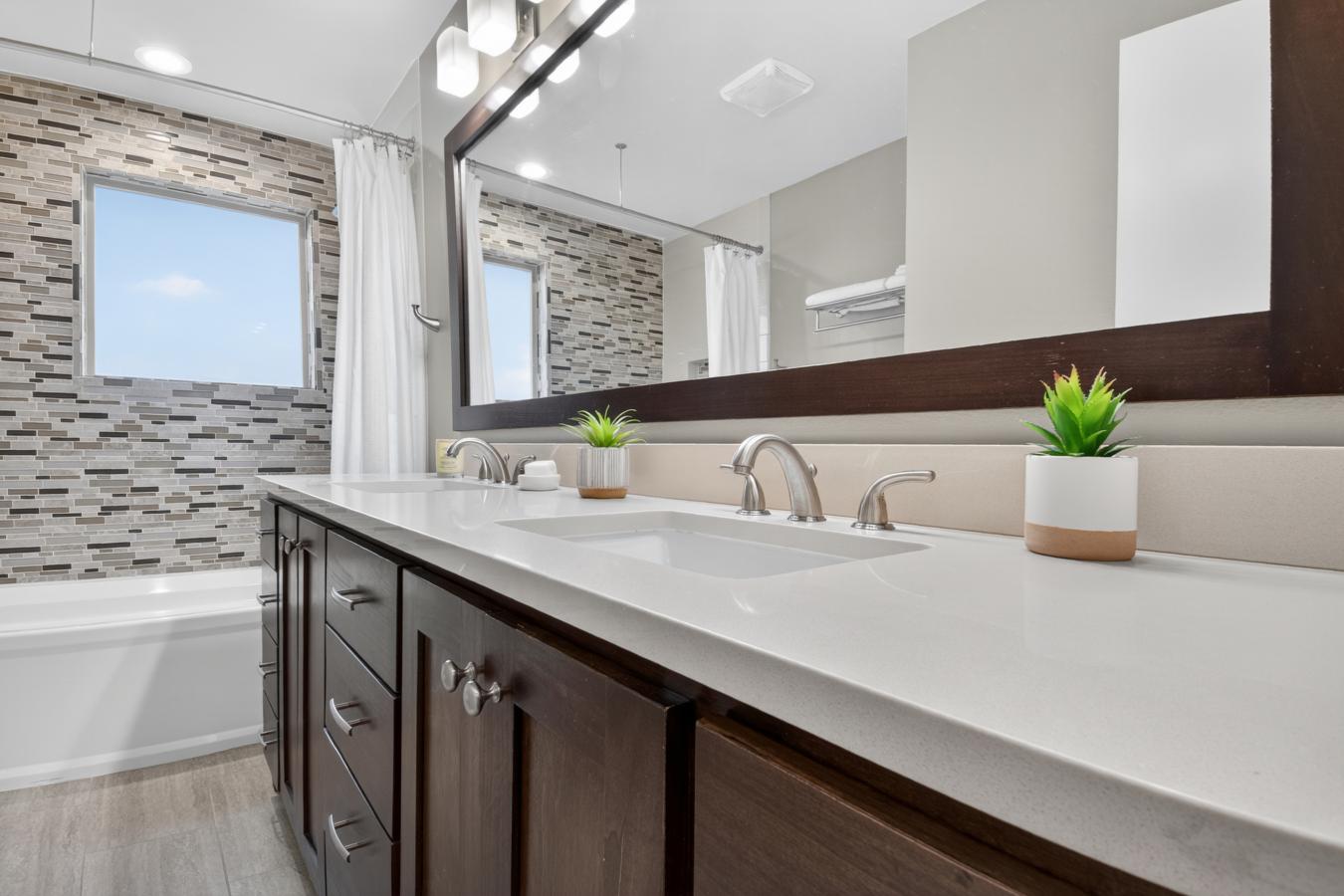 Dallas, Texas, 75231, United States, 4 Bedrooms Bedrooms, ,3 BathroomsBathrooms,Residential,For Sale,1960326