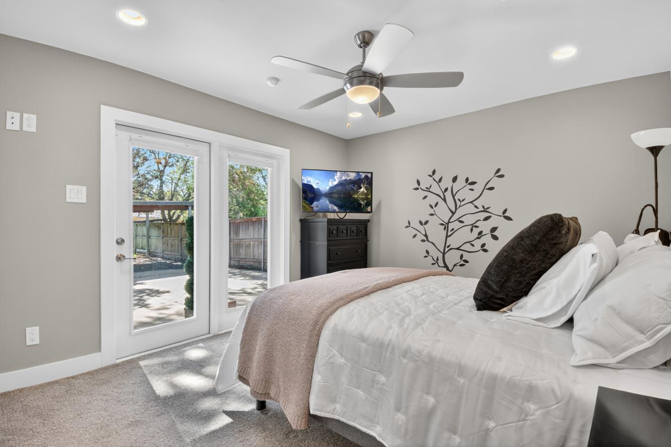 Dallas, Texas, 75231, United States, 4 Bedrooms Bedrooms, ,3 BathroomsBathrooms,Residential,For Sale,1960326