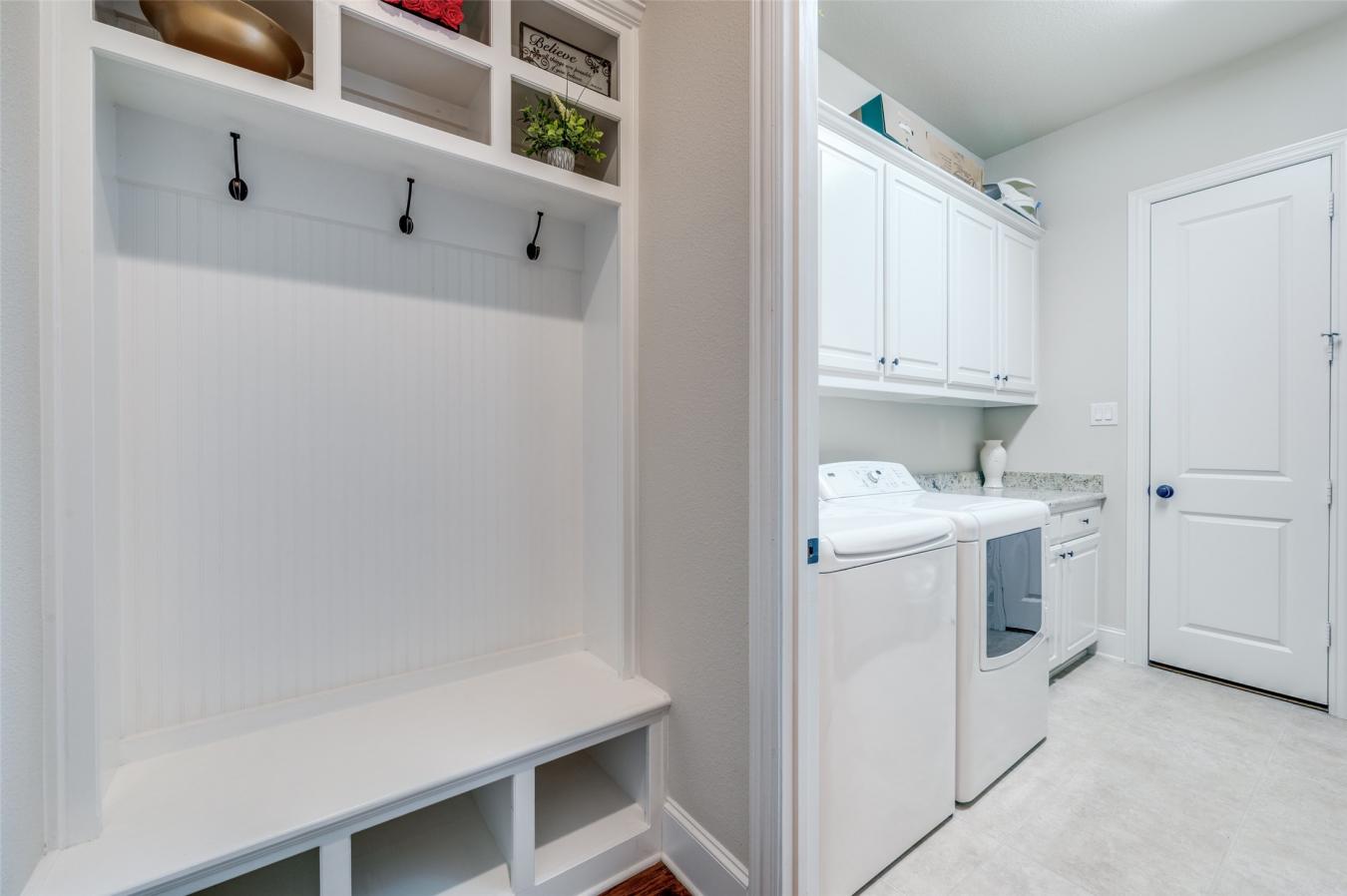 The Colony, Denton, 75056, United States, 3 Bedrooms Bedrooms, ,2 BathroomsBathrooms,Residential,For Sale,1959824