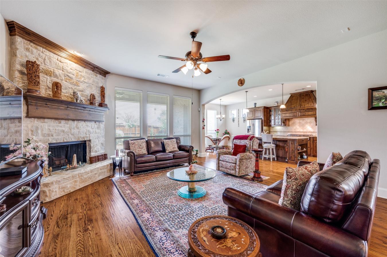 The Colony, Denton, 75056, United States, 3 Bedrooms Bedrooms, ,2 BathroomsBathrooms,Residential,For Sale,1959824