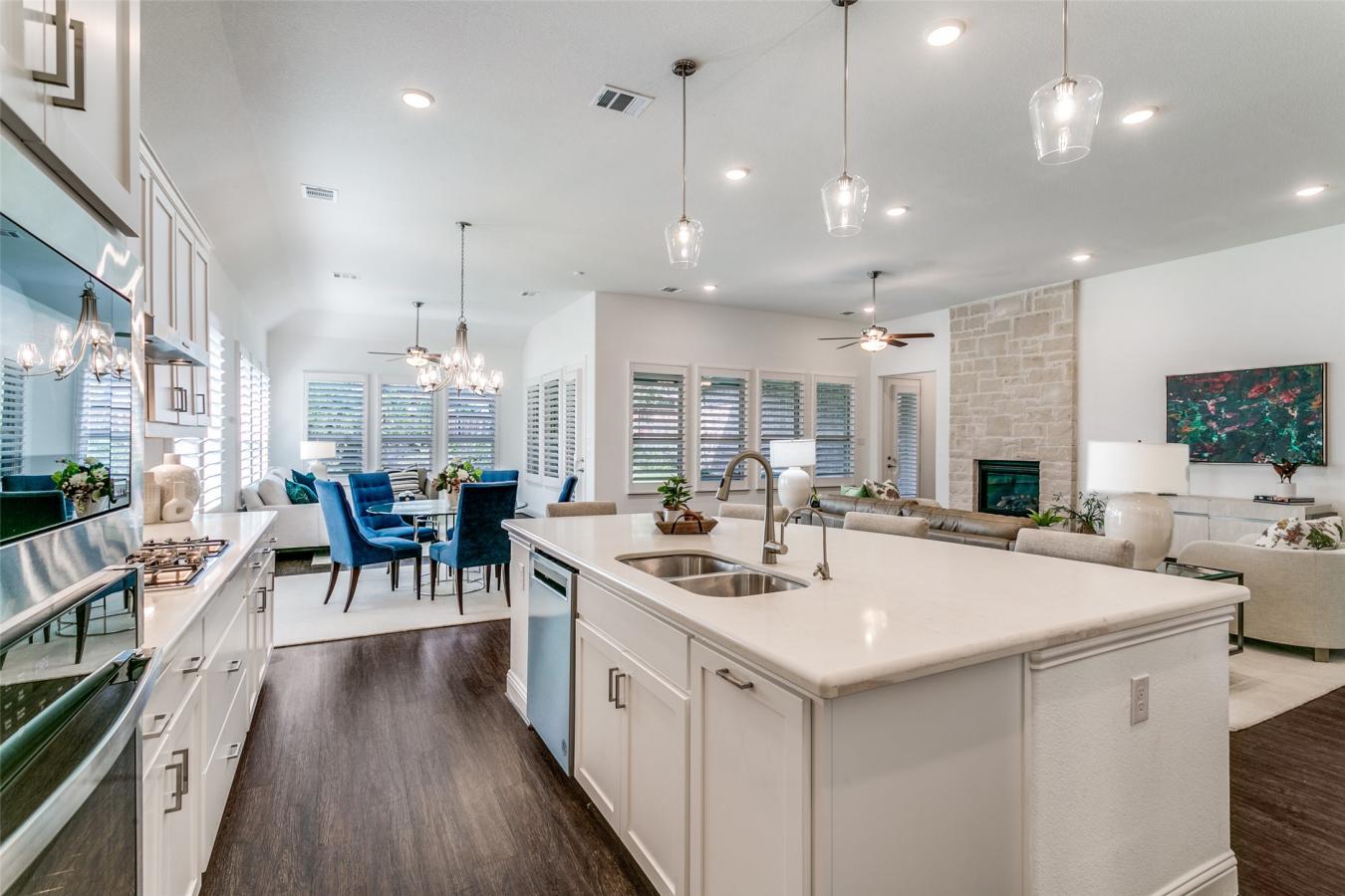 The Colony, Denton, 75056, United States, 3 Bedrooms Bedrooms, ,3 BathroomsBathrooms,Residential,For Sale,1959823