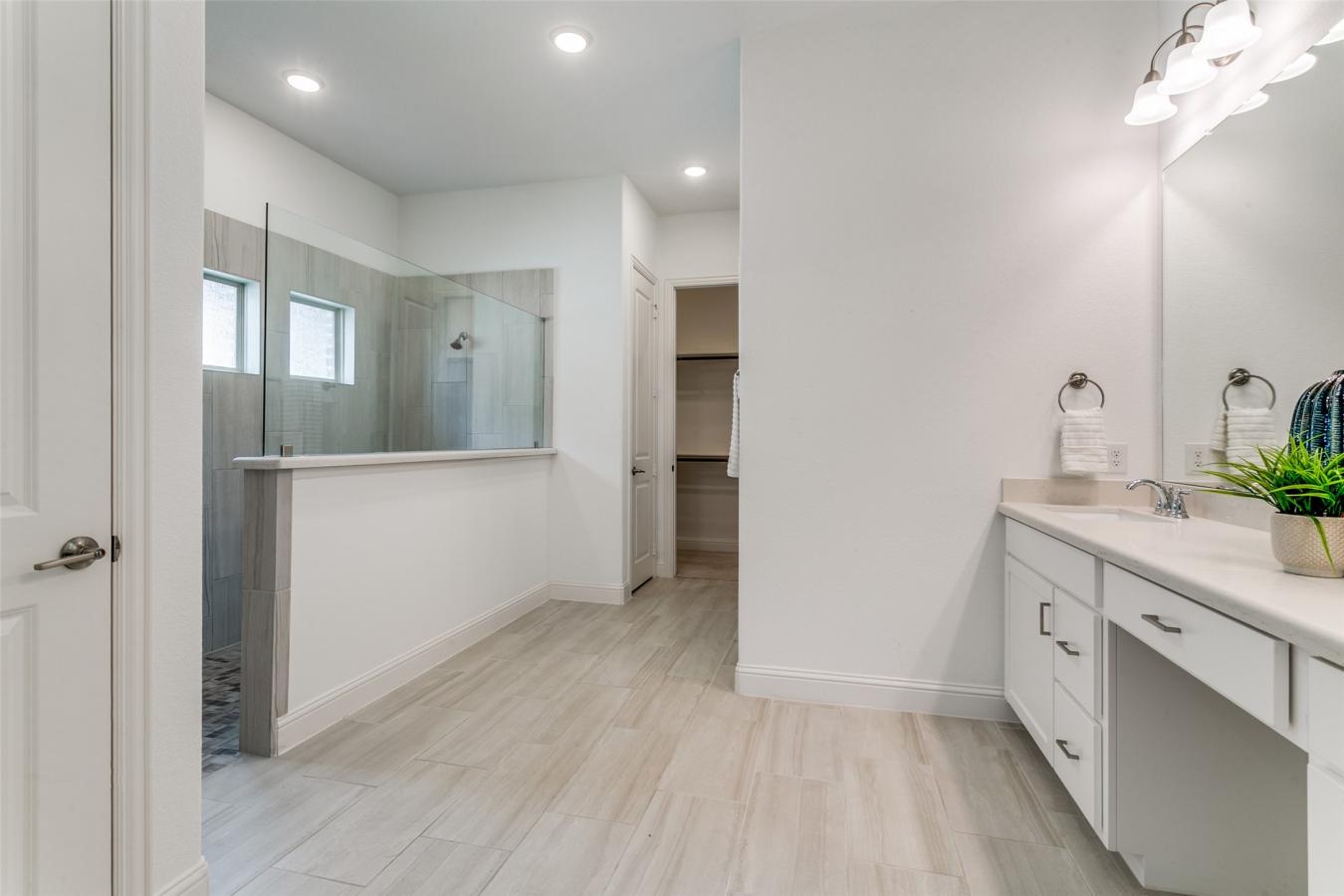 The Colony, Denton, 75056, United States, 3 Bedrooms Bedrooms, ,3 BathroomsBathrooms,Residential,For Sale,1959823