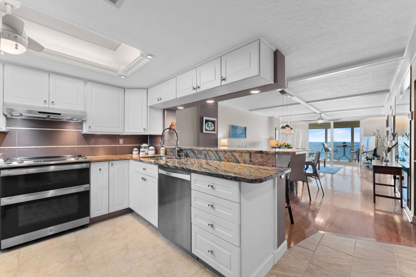 Coccoa Beah, Florida, 32931, United States, 2 Bedrooms Bedrooms, ,1 BathroomBathrooms,Residential,For Sale,1959821