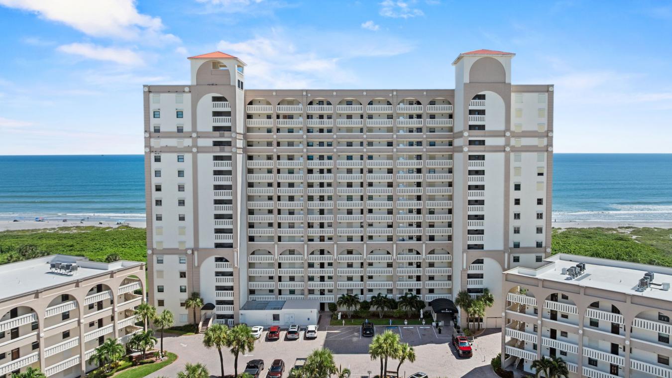 Coccoa Beah, Florida, 32931, United States, 2 Bedrooms Bedrooms, ,1 BathroomBathrooms,Residential,For Sale,1959821