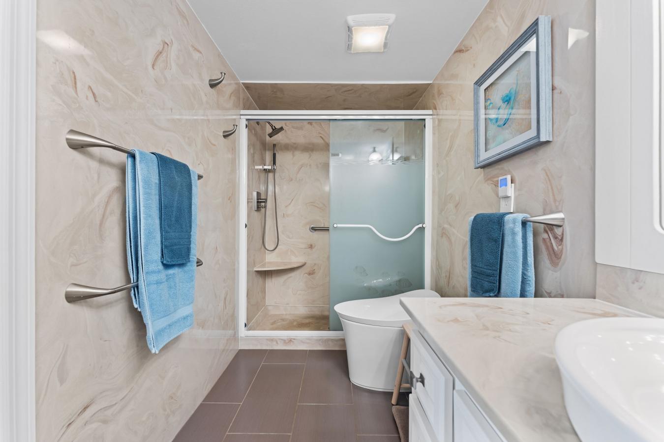 Coccoa Beah, Florida, 32931, United States, 2 Bedrooms Bedrooms, ,1 BathroomBathrooms,Residential,For Sale,1959821