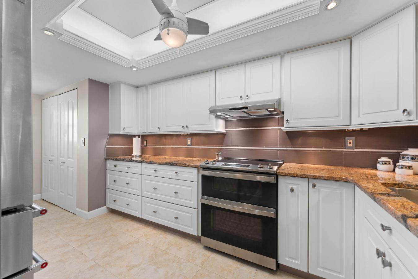 Coccoa Beah, Florida, 32931, United States, 2 Bedrooms Bedrooms, ,1 BathroomBathrooms,Residential,For Sale,1959821