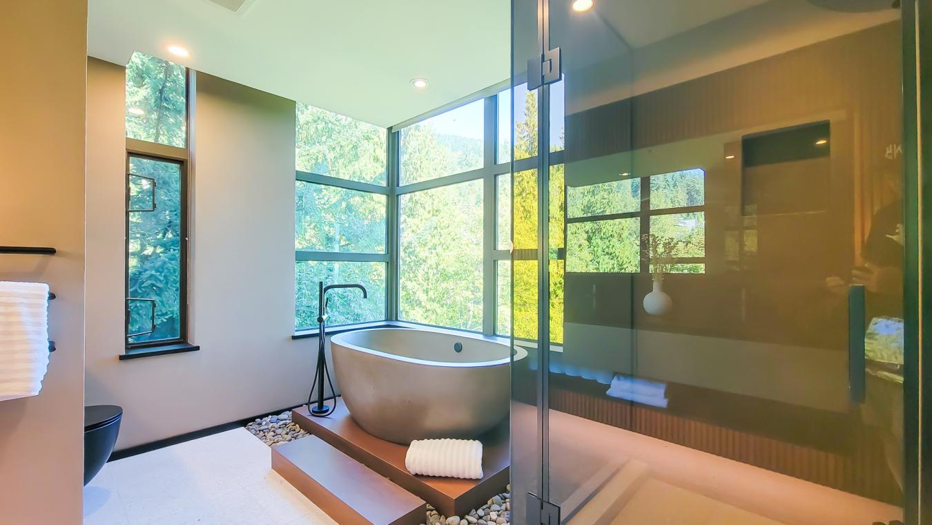 West Vancouver, BC, V7S 3J7, Canada, 2 Bedrooms Bedrooms, ,2 BathroomsBathrooms,Residential,For Sale,1960323