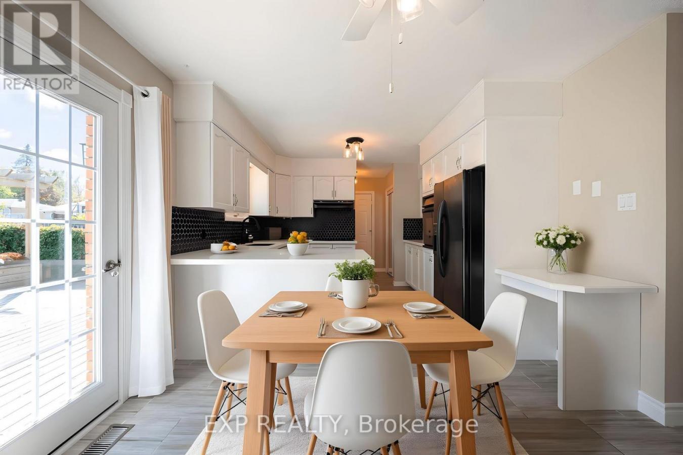 Innisfil (Stroud), ON, L9S1E7, Canada, 3 Bedrooms Bedrooms, ,2 BathroomsBathrooms,Residential,For Sale,1960322