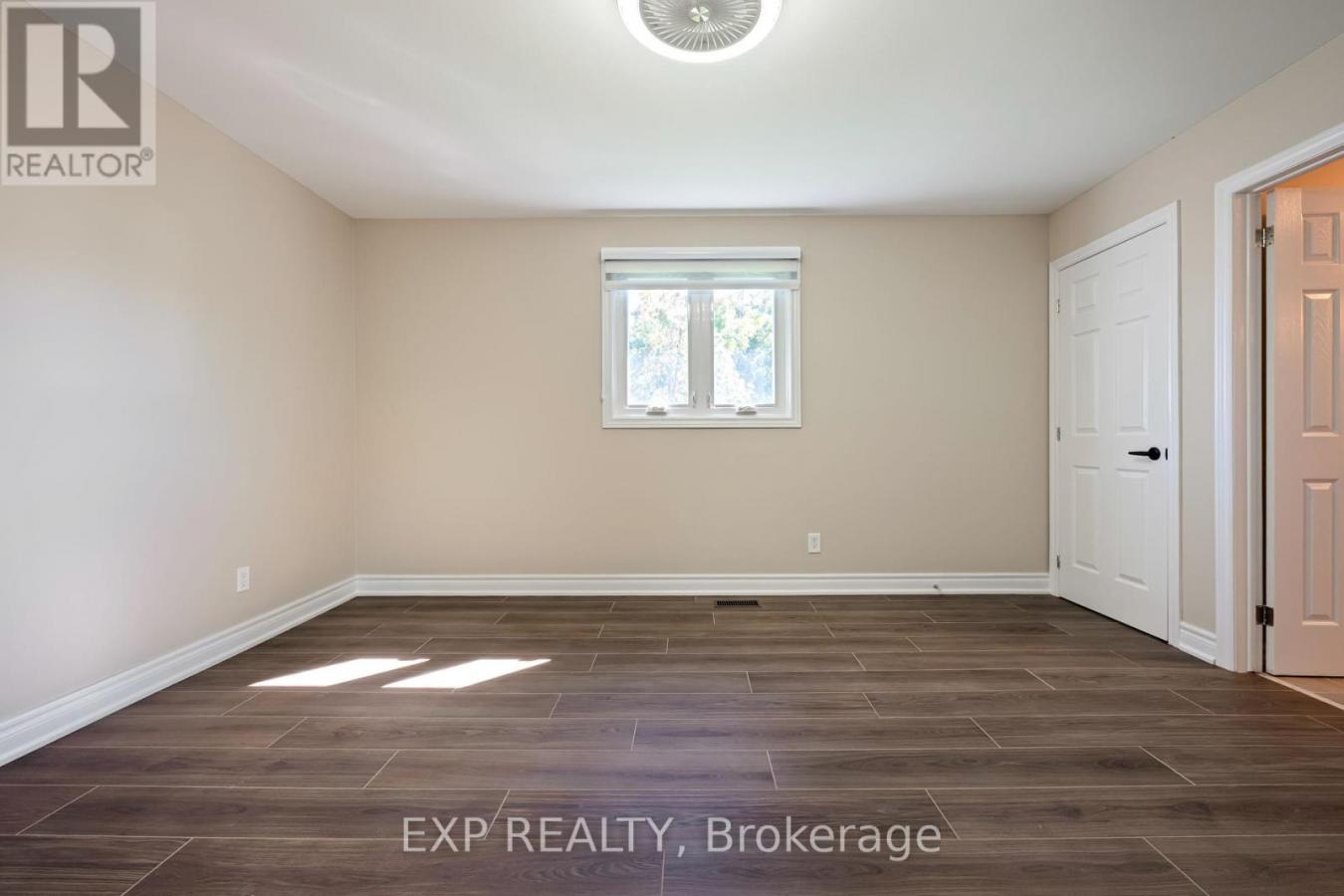 Innisfil (Stroud), ON, L9S1E7, Canada, 3 Bedrooms Bedrooms, ,2 BathroomsBathrooms,Residential,For Sale,1960322