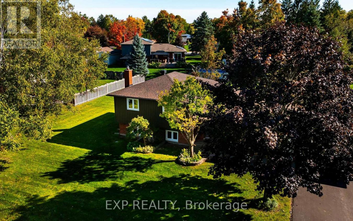 Innisfil (Stroud), ON, L9S1E7, Canada, 3 Bedrooms Bedrooms, ,2 BathroomsBathrooms,Residential,For Sale,1960322