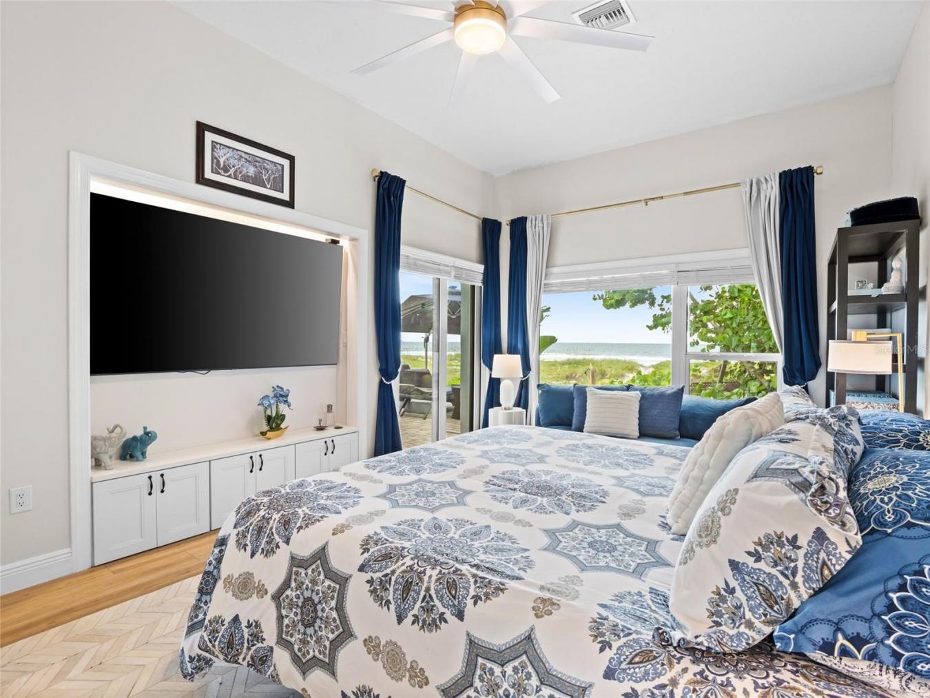 Cocoa Beach, Florida, 32931, United States, 7 Bedrooms Bedrooms, ,3 BathroomsBathrooms,Residential,For Sale,1960319