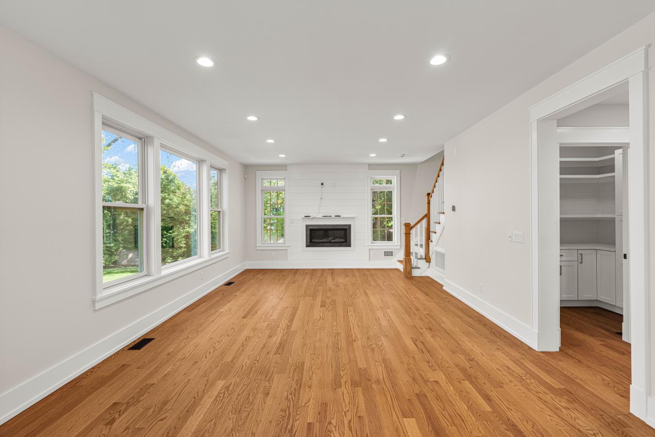 Madison, New Jersey, 07940, United States, 6 Bedrooms Bedrooms, ,5 BathroomsBathrooms,Residential,For Sale,1960317