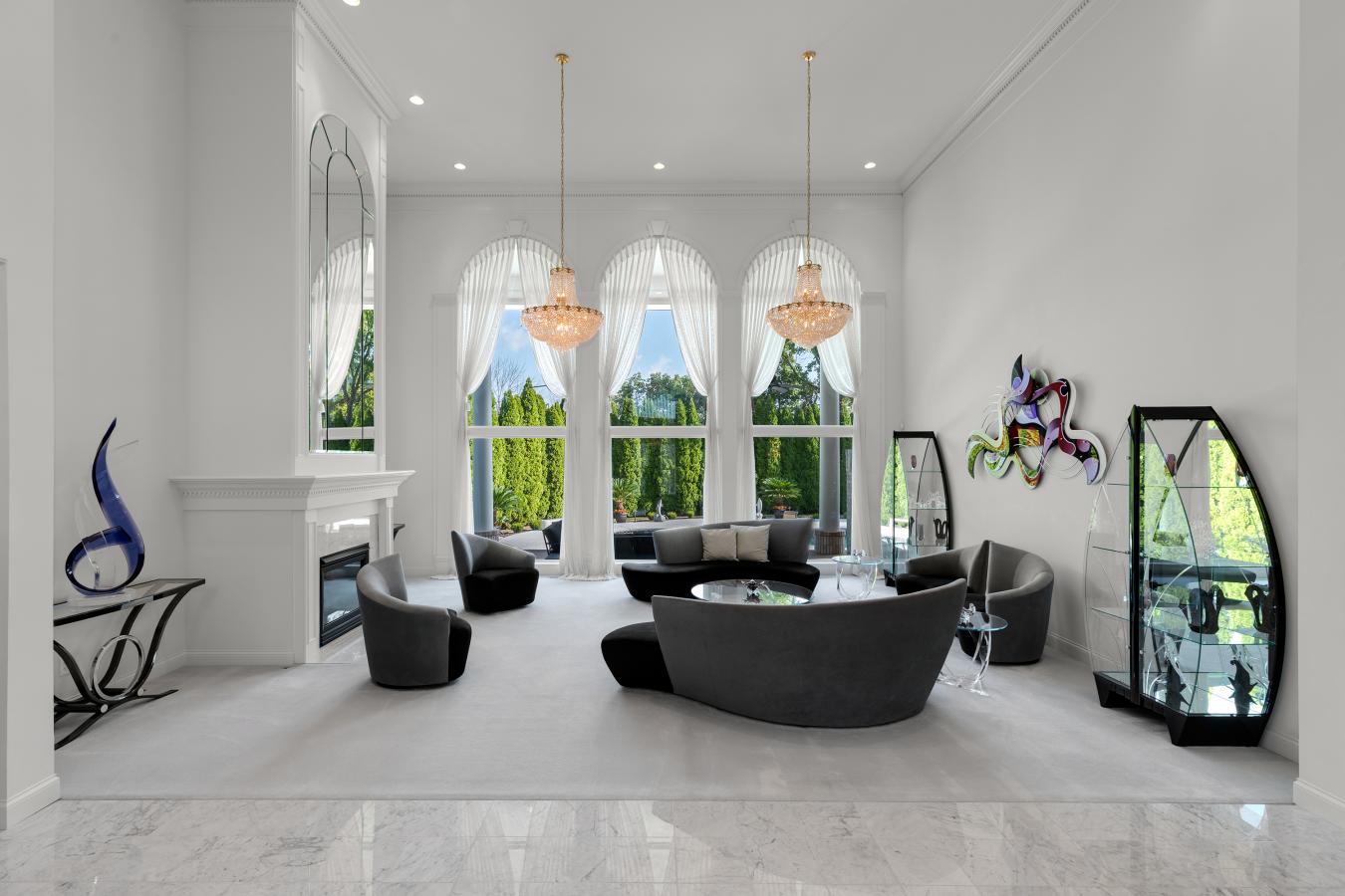 Town and Country, St. Louis, 63131, United States, 5 Bedrooms Bedrooms, ,5 BathroomsBathrooms,Residential,For Sale,1960314