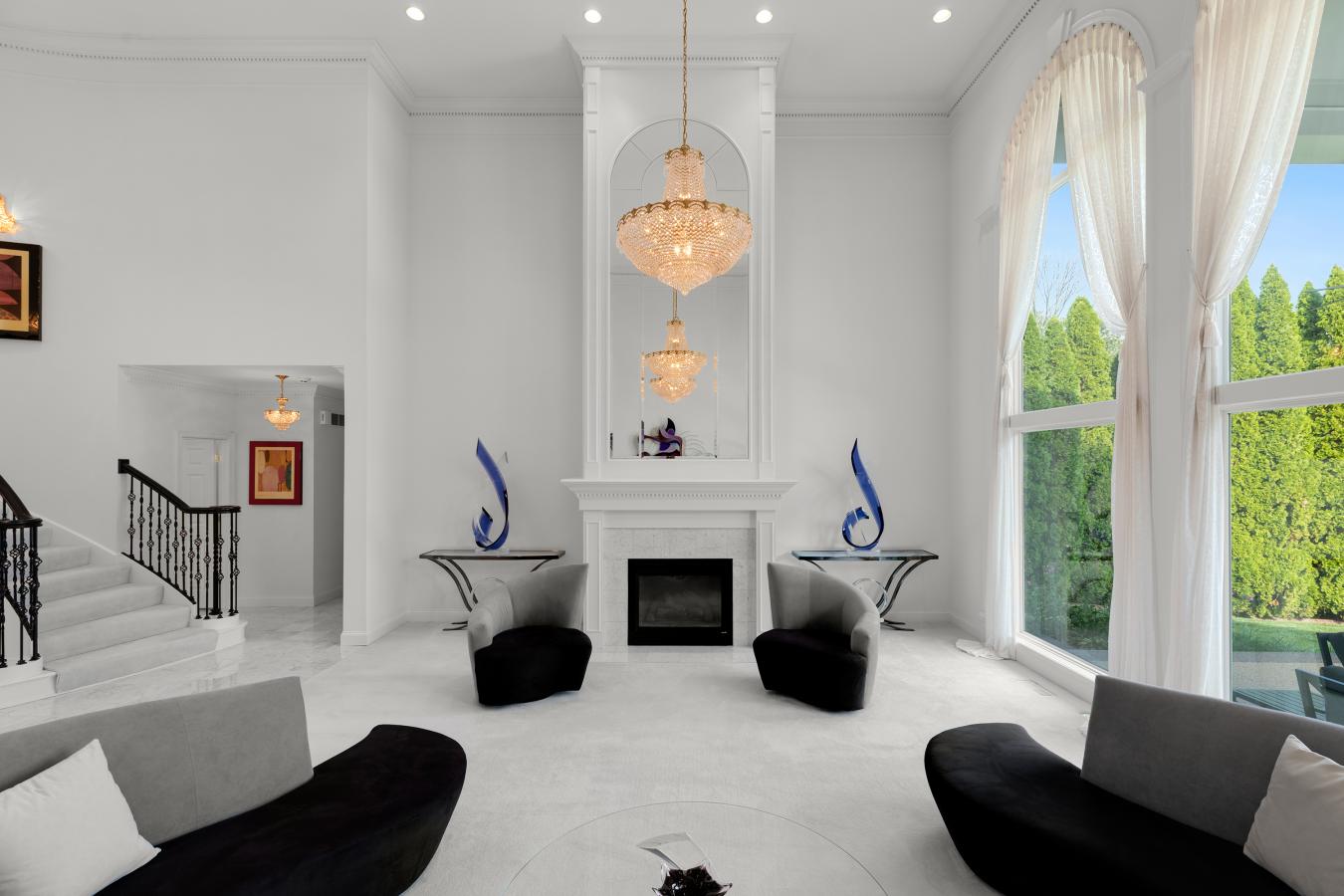 Town and Country, St. Louis, 63131, United States, 5 Bedrooms Bedrooms, ,5 BathroomsBathrooms,Residential,For Sale,1960314