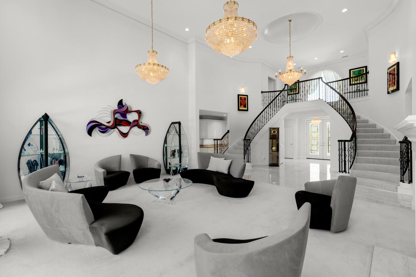 Town and Country, St. Louis, 63131, United States, 5 Bedrooms Bedrooms, ,5 BathroomsBathrooms,Residential,For Sale,1960314