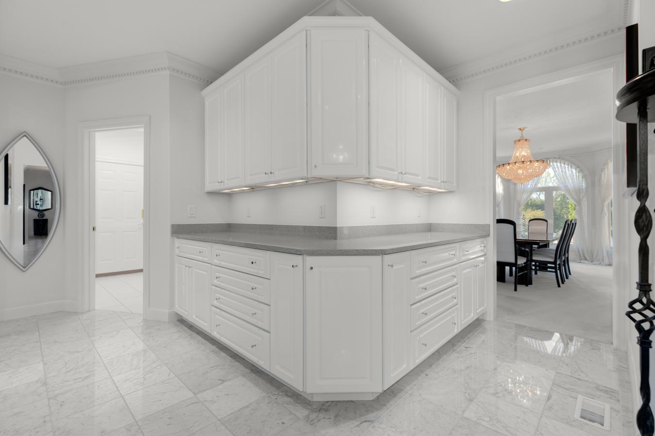 Town and Country, St. Louis, 63131, United States, 5 Bedrooms Bedrooms, ,5 BathroomsBathrooms,Residential,For Sale,1960314