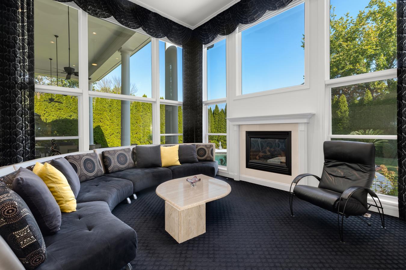 Town and Country, St. Louis, 63131, United States, 5 Bedrooms Bedrooms, ,5 BathroomsBathrooms,Residential,For Sale,1960314