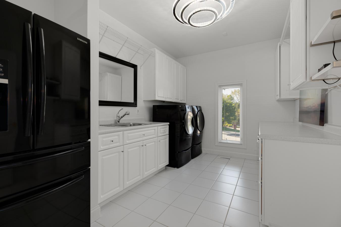 Town and Country, St. Louis, 63131, United States, 5 Bedrooms Bedrooms, ,5 BathroomsBathrooms,Residential,For Sale,1960314