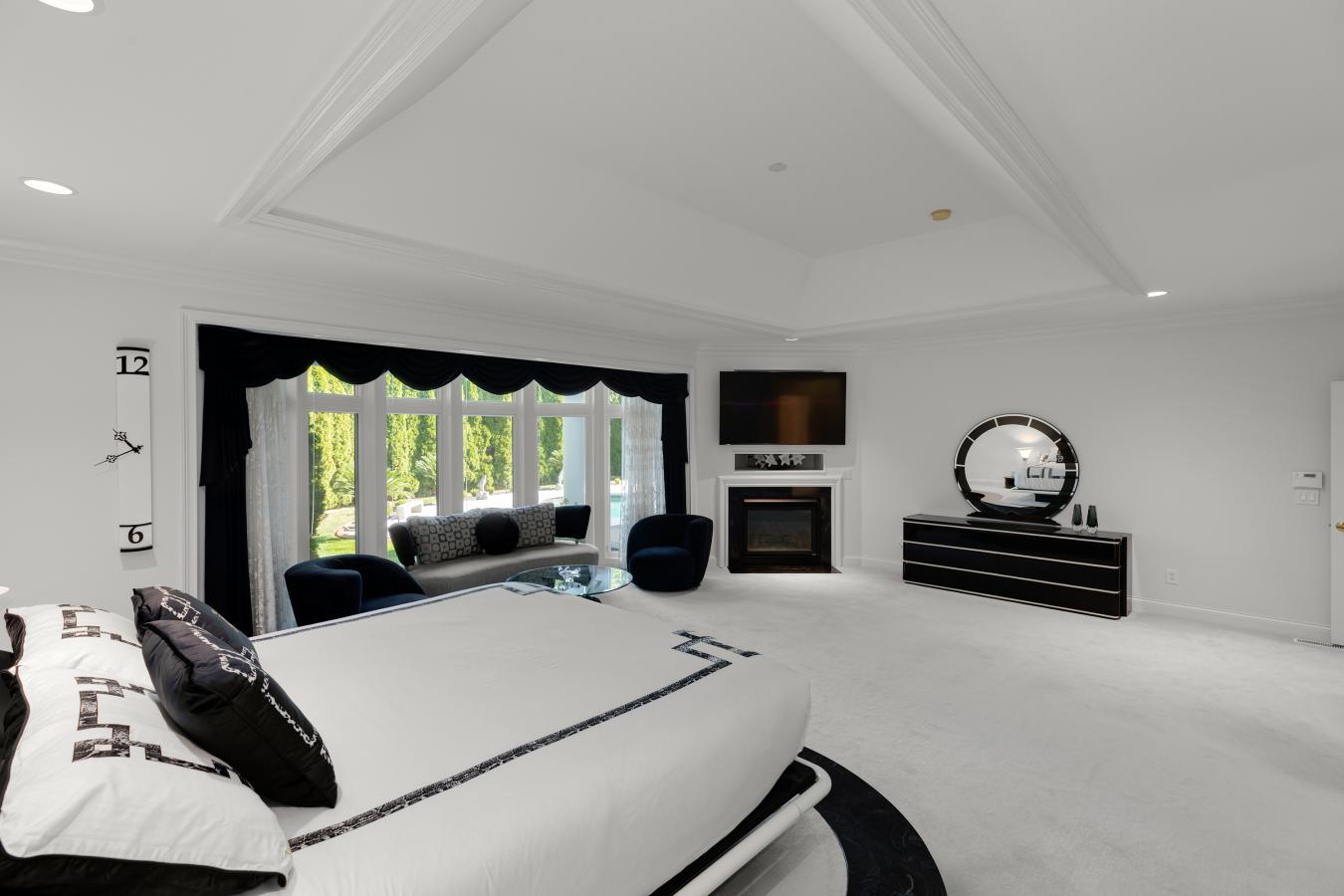 Town and Country, St. Louis, 63131, United States, 5 Bedrooms Bedrooms, ,5 BathroomsBathrooms,Residential,For Sale,1960314