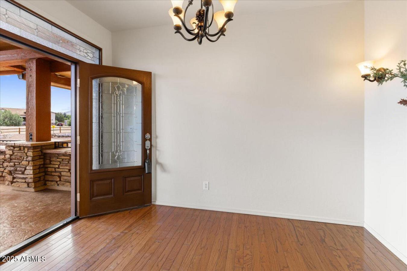 Prescott, Yavapai, 86305, United States, 3 Bedrooms Bedrooms, ,3 BathroomsBathrooms,Residential,For Sale,1960312