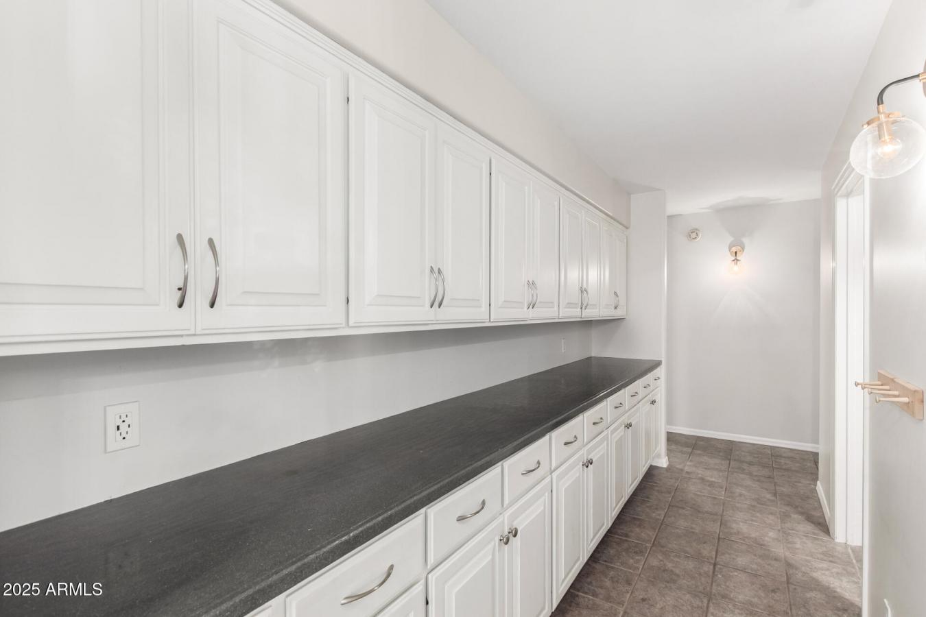 Mesa, Maricopa, 85213, United States, 6 Bedrooms Bedrooms, ,4 BathroomsBathrooms,Residential,For Sale,1962117