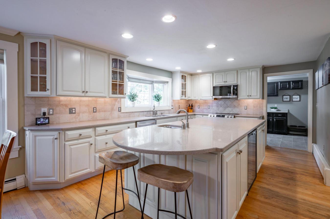 New Boston, Hillsborough, 03070, United States, 3 Bedrooms Bedrooms, ,2 BathroomsBathrooms,Residential,For Sale,1962111