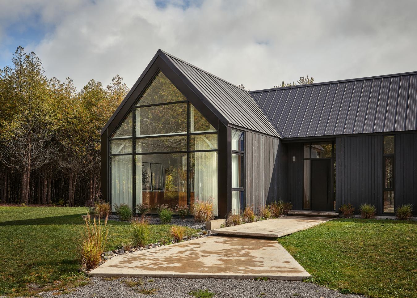 Stone Mills, Lennox & Addington, K0K 3G0, Canada, 4 Bedrooms Bedrooms, ,2 BathroomsBathrooms,Residential,For Sale,1962110