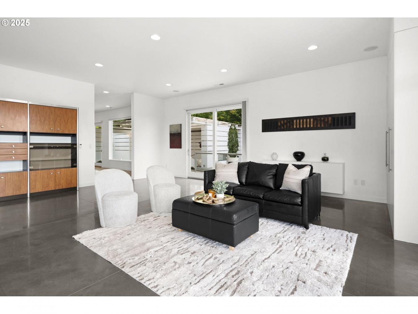 Vancouver, Clark, 98685, United States, 5 Bedrooms Bedrooms, ,4 BathroomsBathrooms,Residential,For Sale,1962109