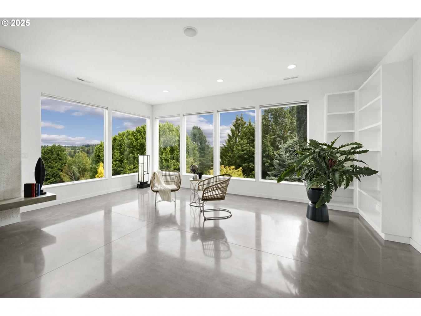 Vancouver, Clark, 98685, United States, 5 Bedrooms Bedrooms, ,4 BathroomsBathrooms,Residential,For Sale,1962109