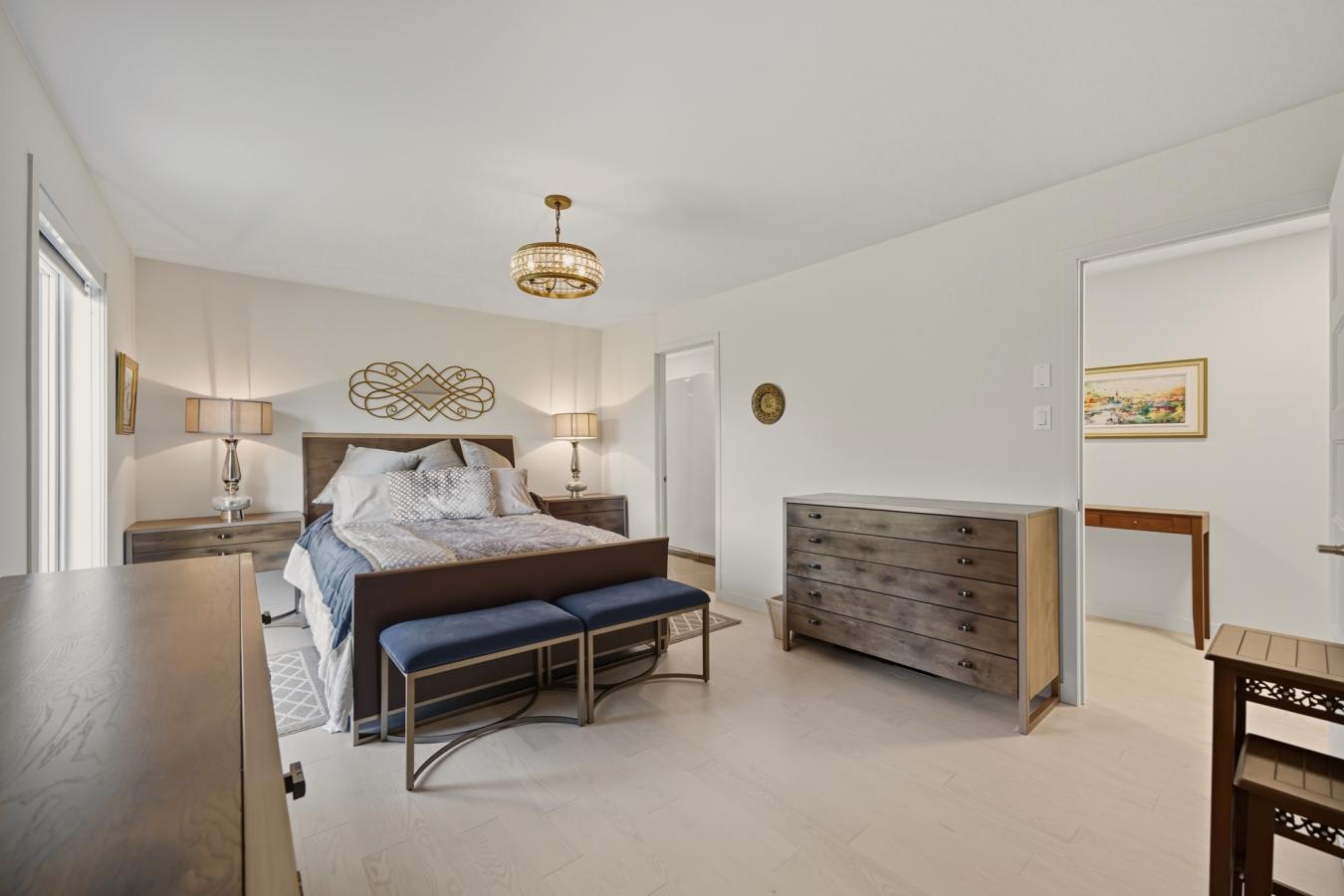 Canton Hatley, Eastern Townships, J0B 2C0, Canada, 4 Bedrooms Bedrooms, ,3 BathroomsBathrooms,Residential,For Sale,1962108