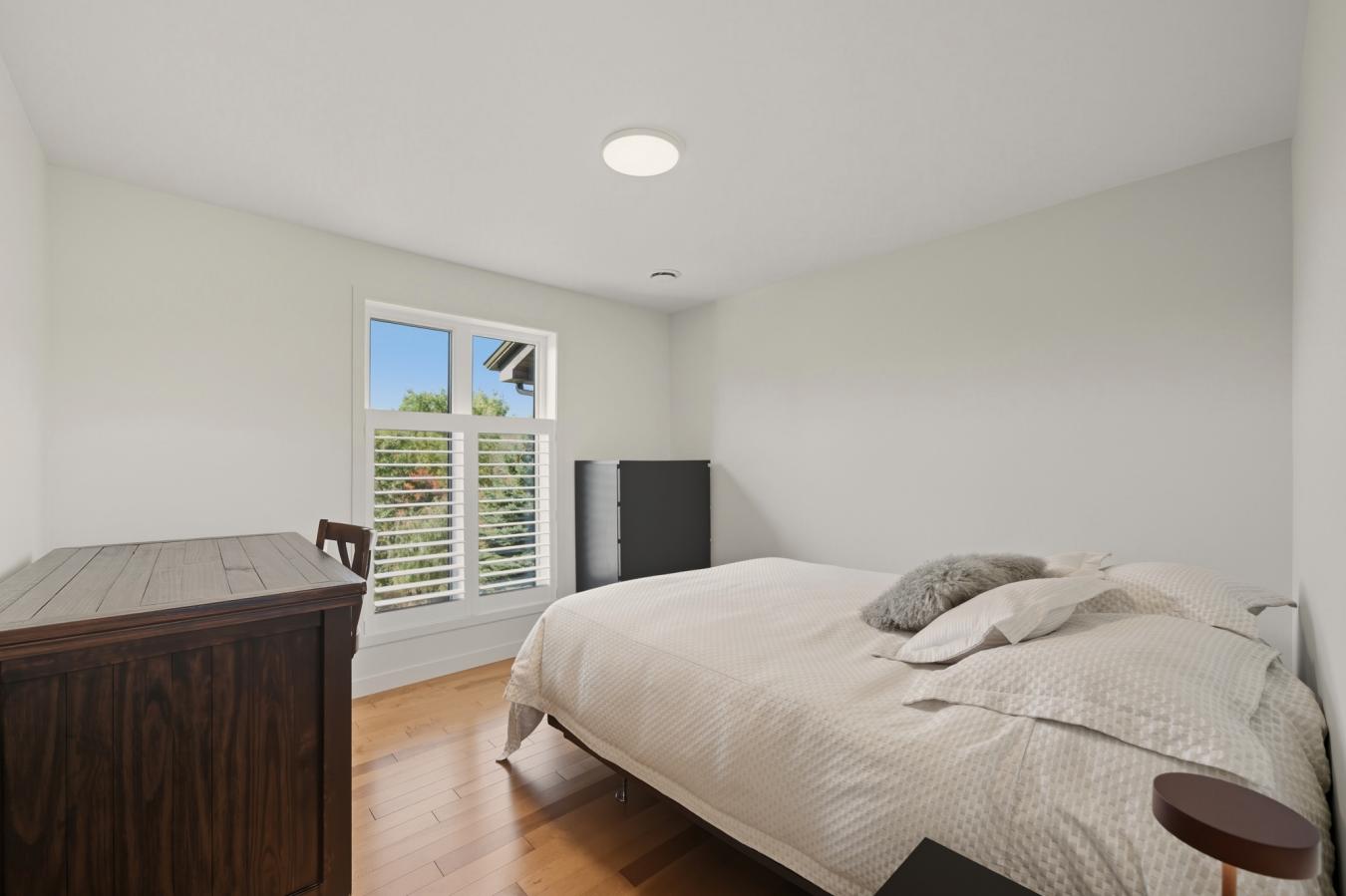 Canton Hatley, Eastern Townships, J0B 2C0, Canada, 4 Bedrooms Bedrooms, ,3 BathroomsBathrooms,Residential,For Sale,1962108