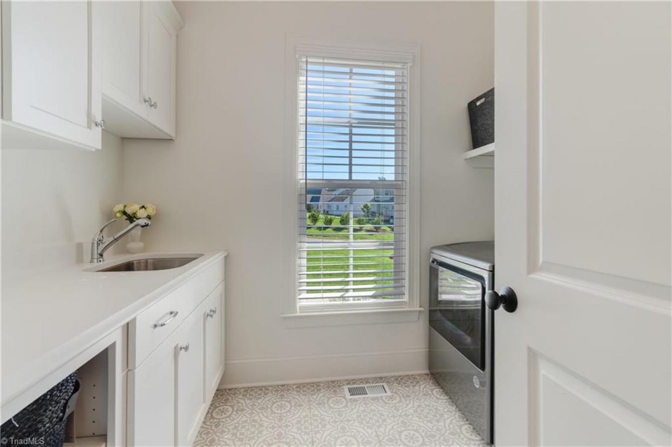 Greensboro, Guilford, 27455, United States, 3 Bedrooms Bedrooms, ,4 BathroomsBathrooms,Residential,For Sale,1962106