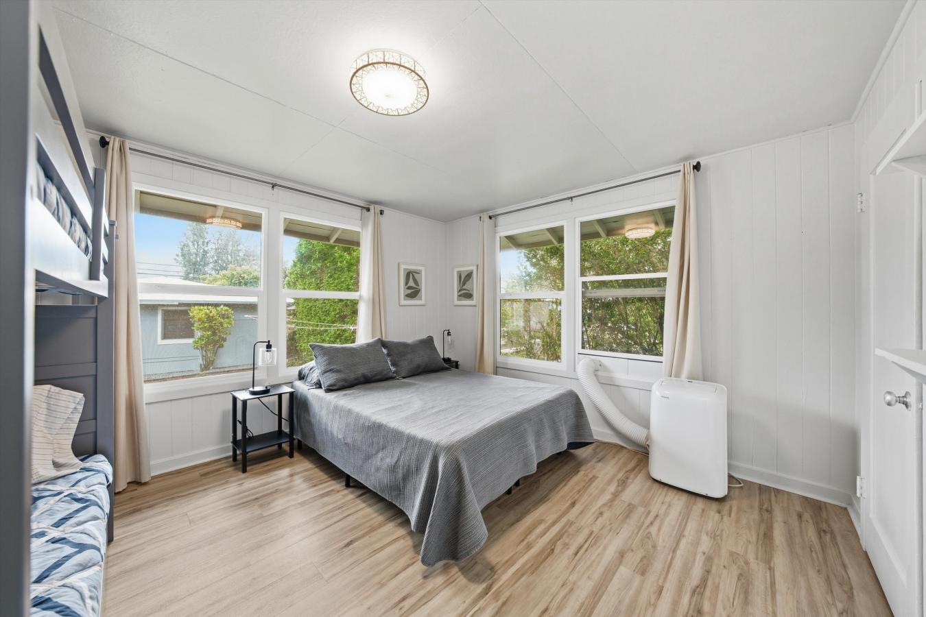 Honolulu, Honolulu, 96791, United States, 2 Bedrooms Bedrooms, ,1 BathroomBathrooms,Residential,For Sale,1967474