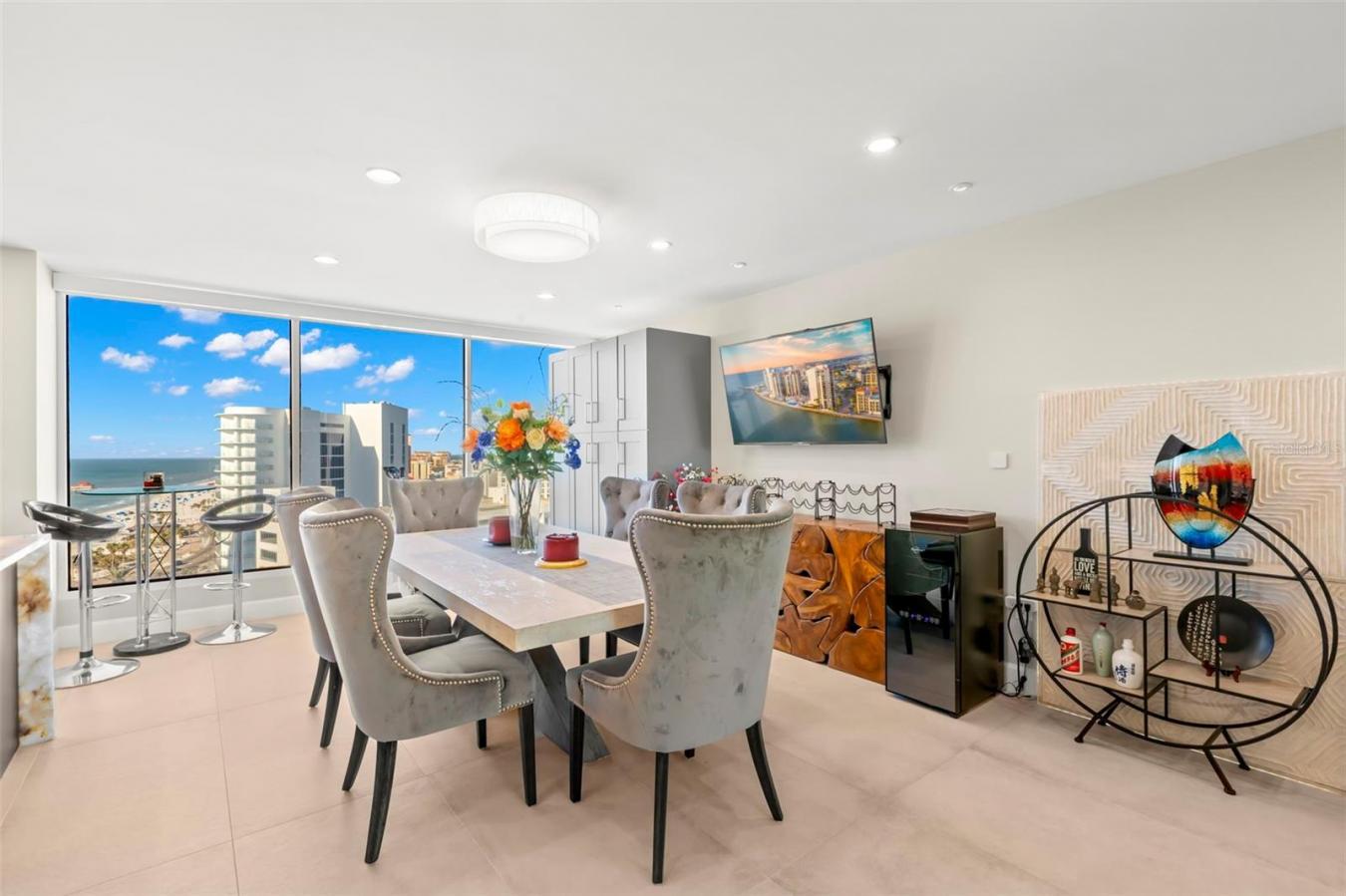 CLEARWATER BEACH, Pinellas, 33767, United States, 3 Bedrooms Bedrooms, ,3 BathroomsBathrooms,Residential,For Sale,1962104