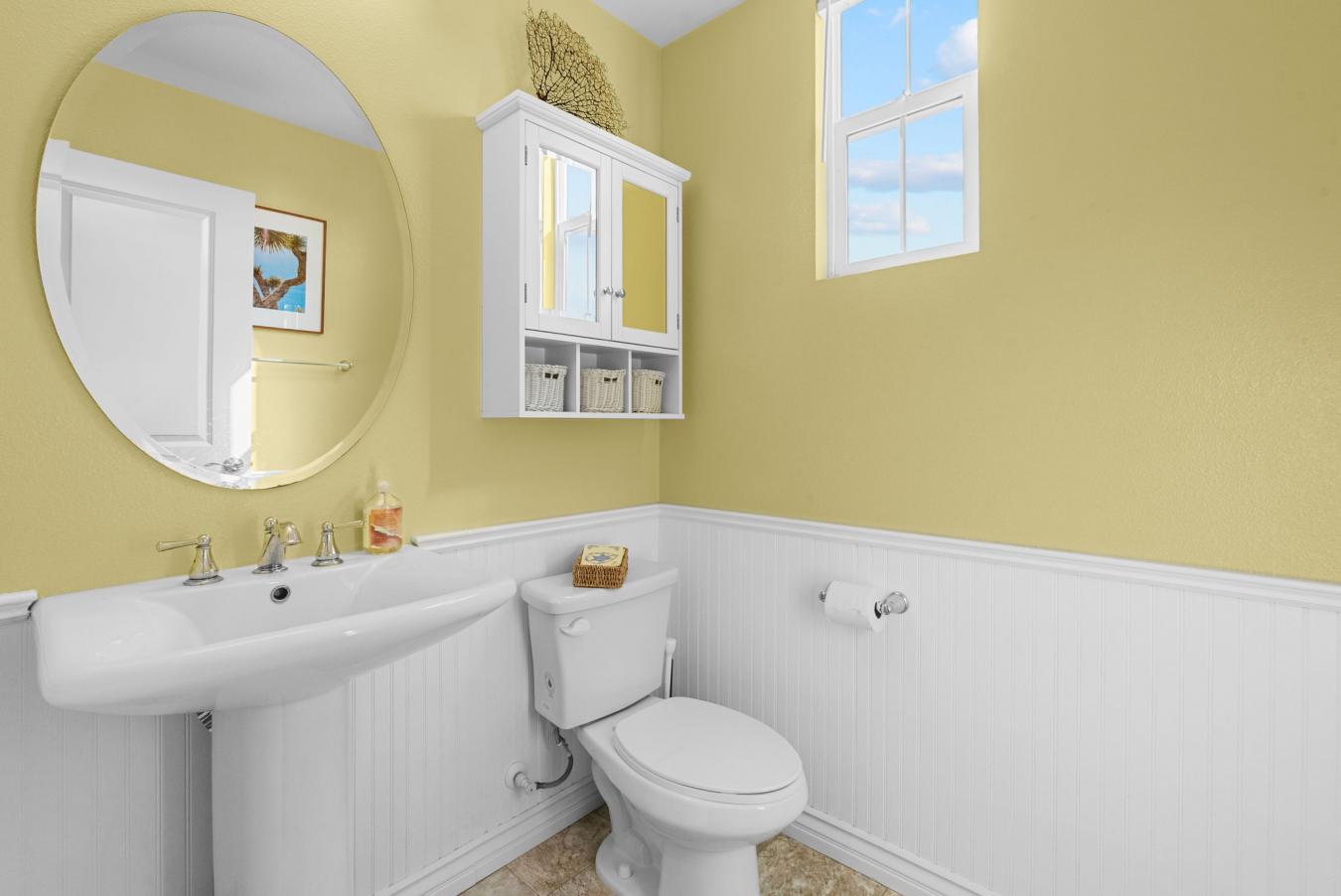 Camarillo, California, 93010, United States, 4 Bedrooms Bedrooms, ,3 BathroomsBathrooms,Residential,For Sale,1962102