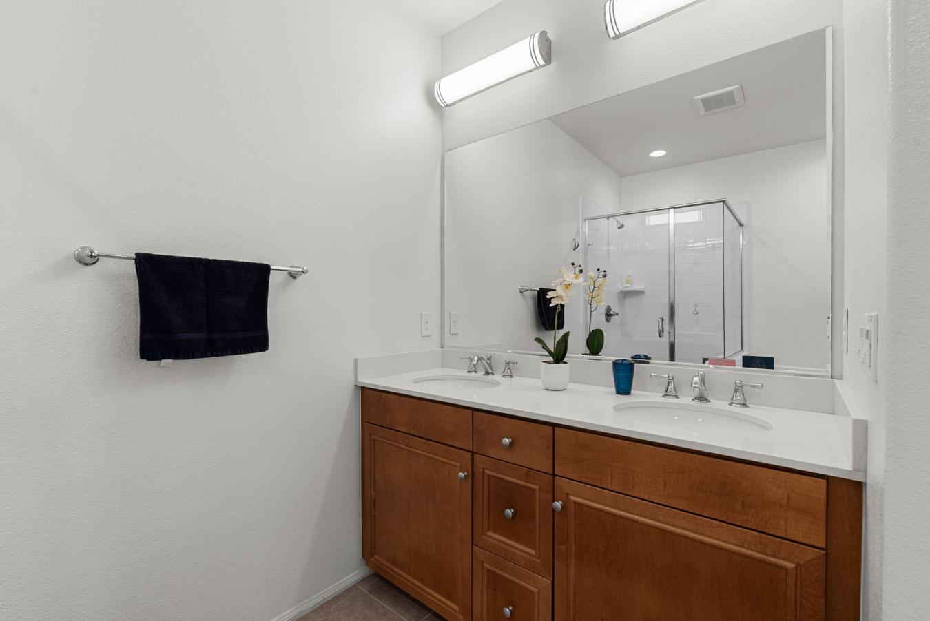 Camarillo, California, 93010, United States, 4 Bedrooms Bedrooms, ,3 BathroomsBathrooms,Residential,For Sale,1962102