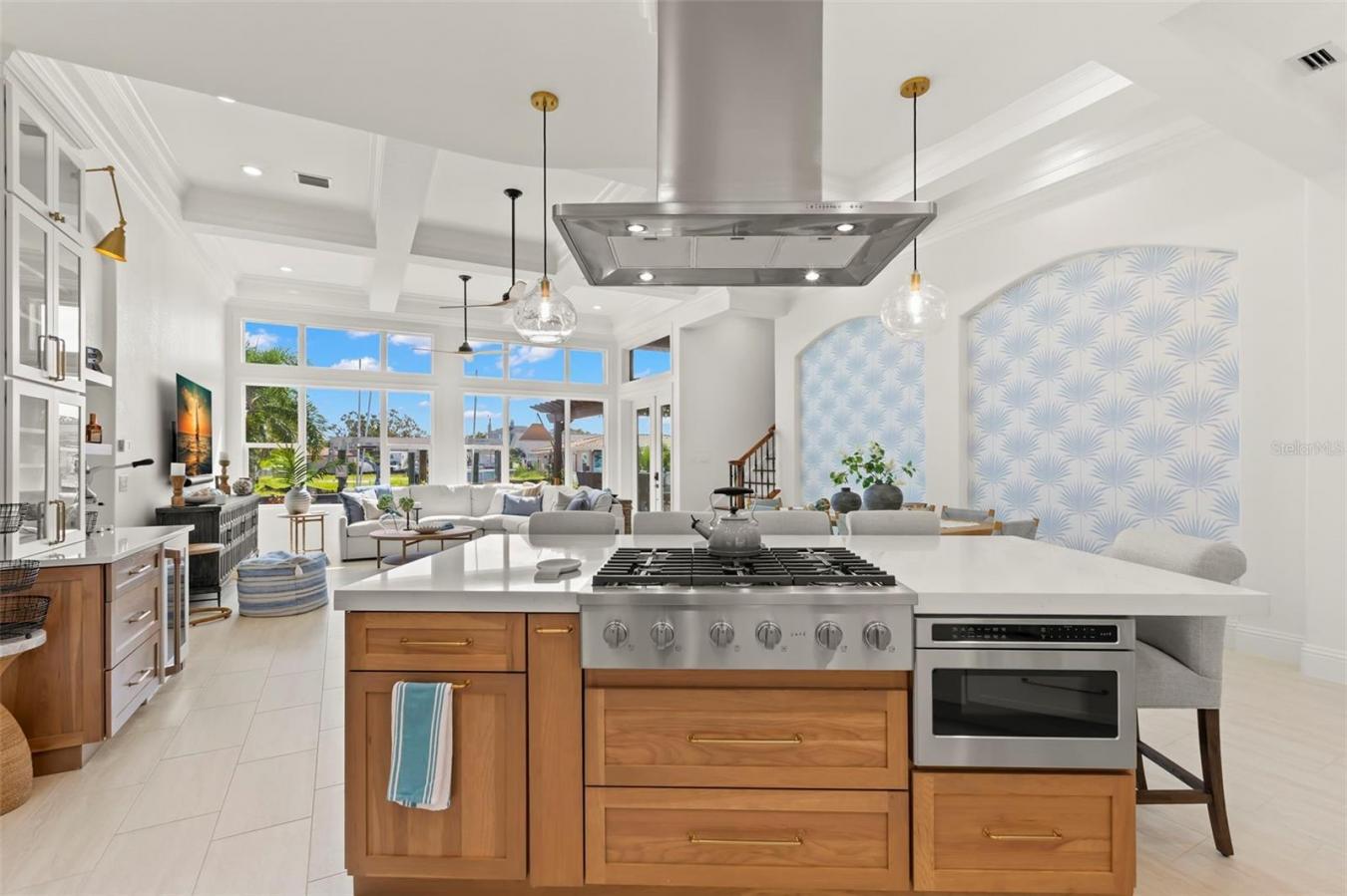 DUNEDIN, Pinellas, 34698, United States, 5 Bedrooms Bedrooms, ,4 BathroomsBathrooms,Residential,For Sale,1962101