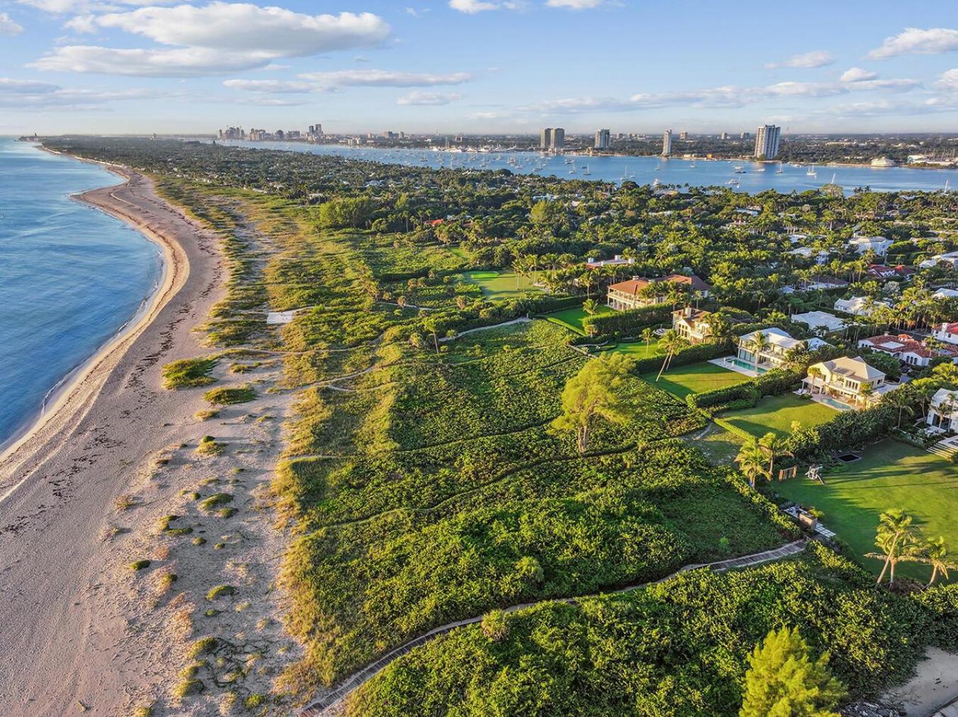 Palm Beach, Florida, 33480, United States, 6 Bedrooms Bedrooms, ,7 BathroomsBathrooms,Residential,For Sale,1962100