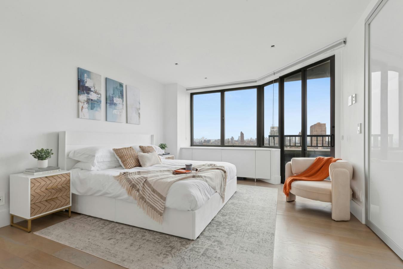 New York, New York, 10023, United States, 4 Bedrooms Bedrooms, ,4 BathroomsBathrooms,Residential,For Sale,1962094