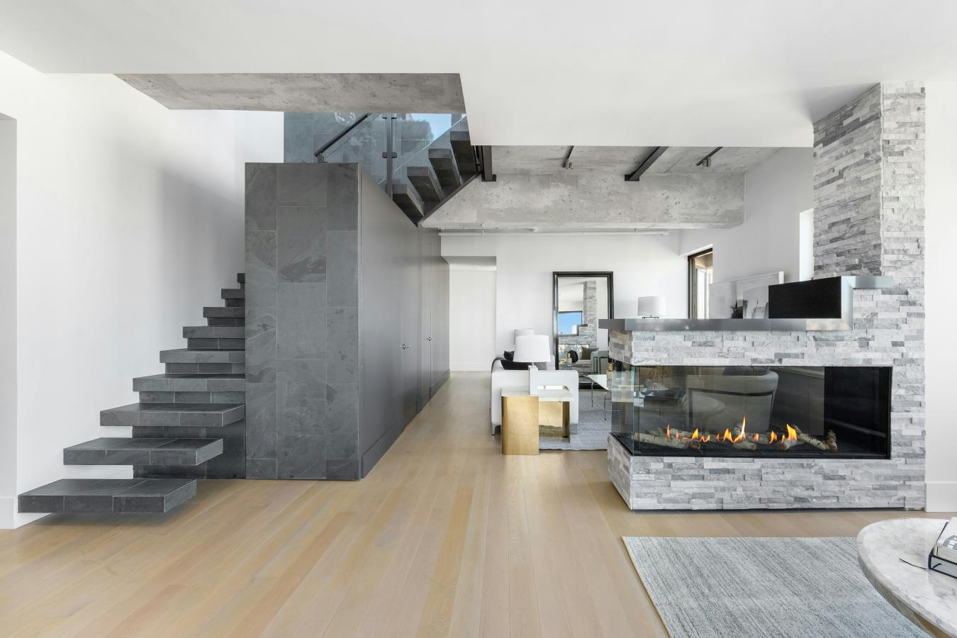 New York, New York, 10023, United States, 4 Bedrooms Bedrooms, ,4 BathroomsBathrooms,Residential,For Sale,1962094