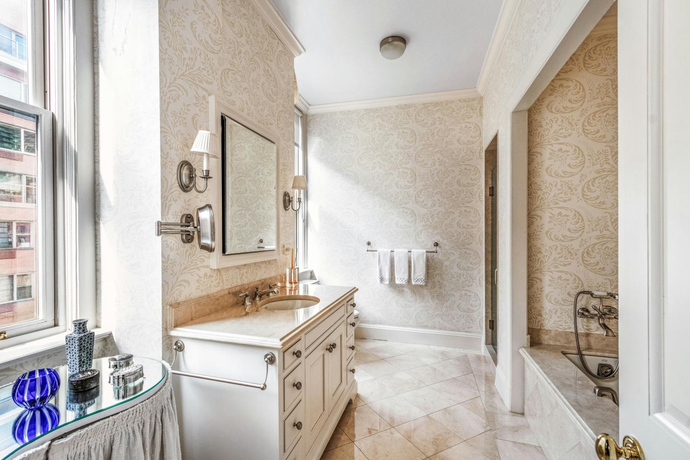 New York, New York, 10022, United States, 4 Bedrooms Bedrooms, ,5 BathroomsBathrooms,Residential,For Sale,1962090