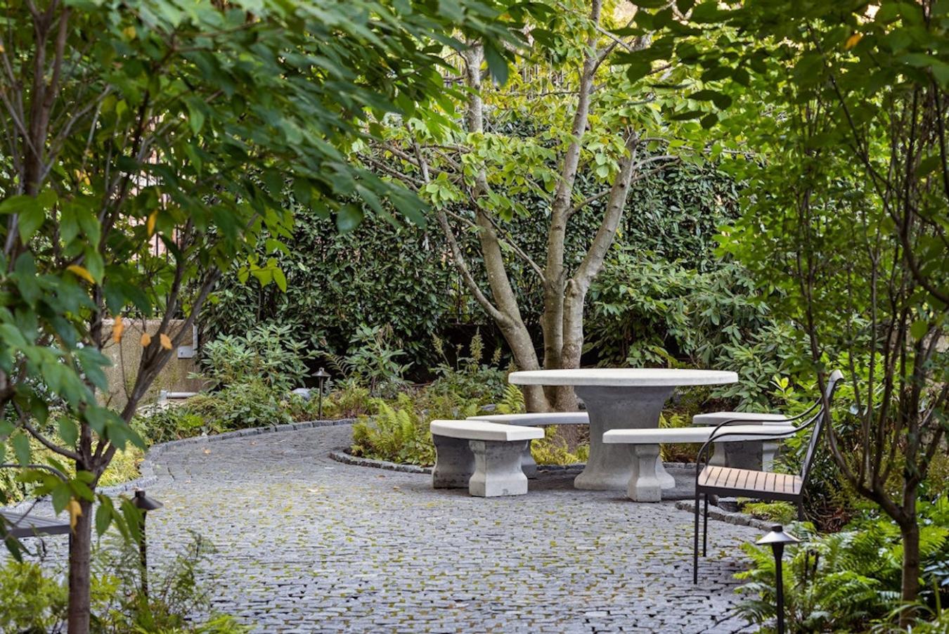 New York, New York, 10022, United States, 4 Bedrooms Bedrooms, ,5 BathroomsBathrooms,Residential,For Sale,1962090